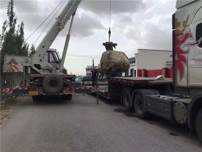 新平狭窄场地（如小区、车间）适合用哪种吊车？